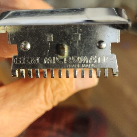 THREE  Double Edge Vintage , Razors by GILLETTE  U.S.A. &  CDA , GEM MICROMATIC - Picture 6 of 7